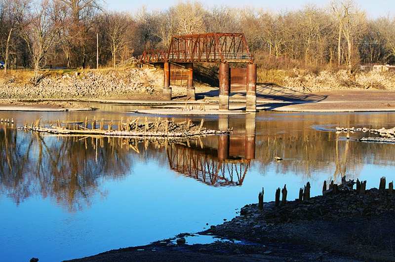 Horn's Ferry Bridge collapses