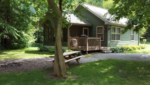 Horn's Ferry Hideaway - Cabins in Iowa - Lake Red Rock Cabin Rates